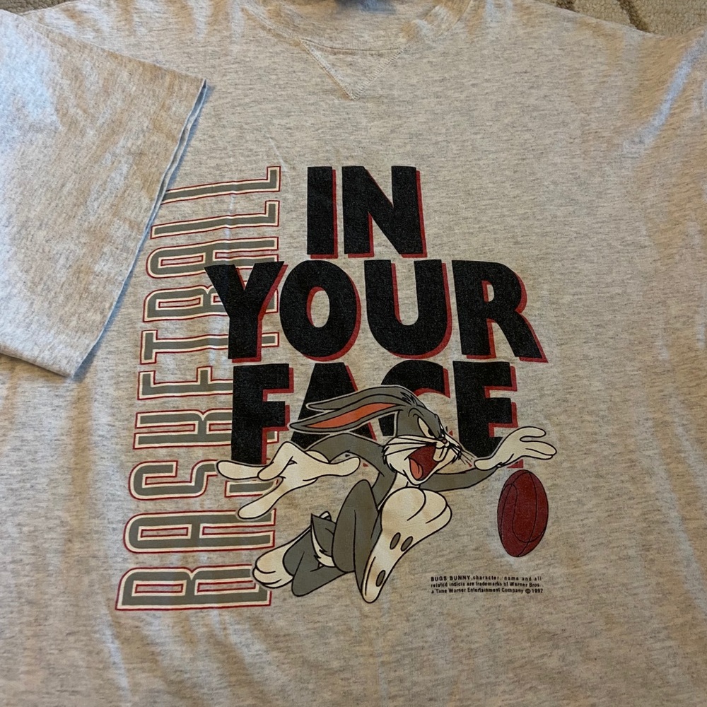 Vintage bugs bunny basketball tee